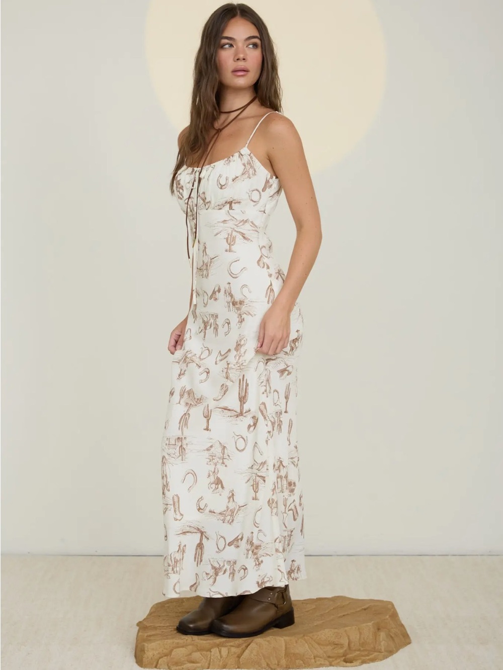 🆕🤍THE WESTERN DRESS - Picture 2 of 4